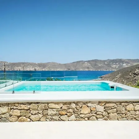 Mykonian Exclusive With Private Pool וילה